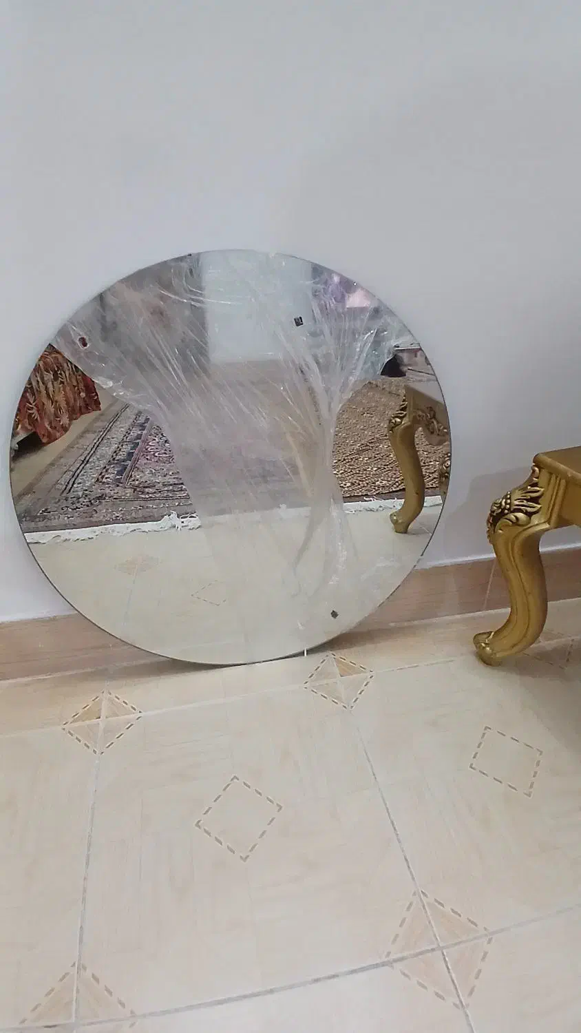 ایینه ال ای دی|آینه|اسفراین, |دیوار