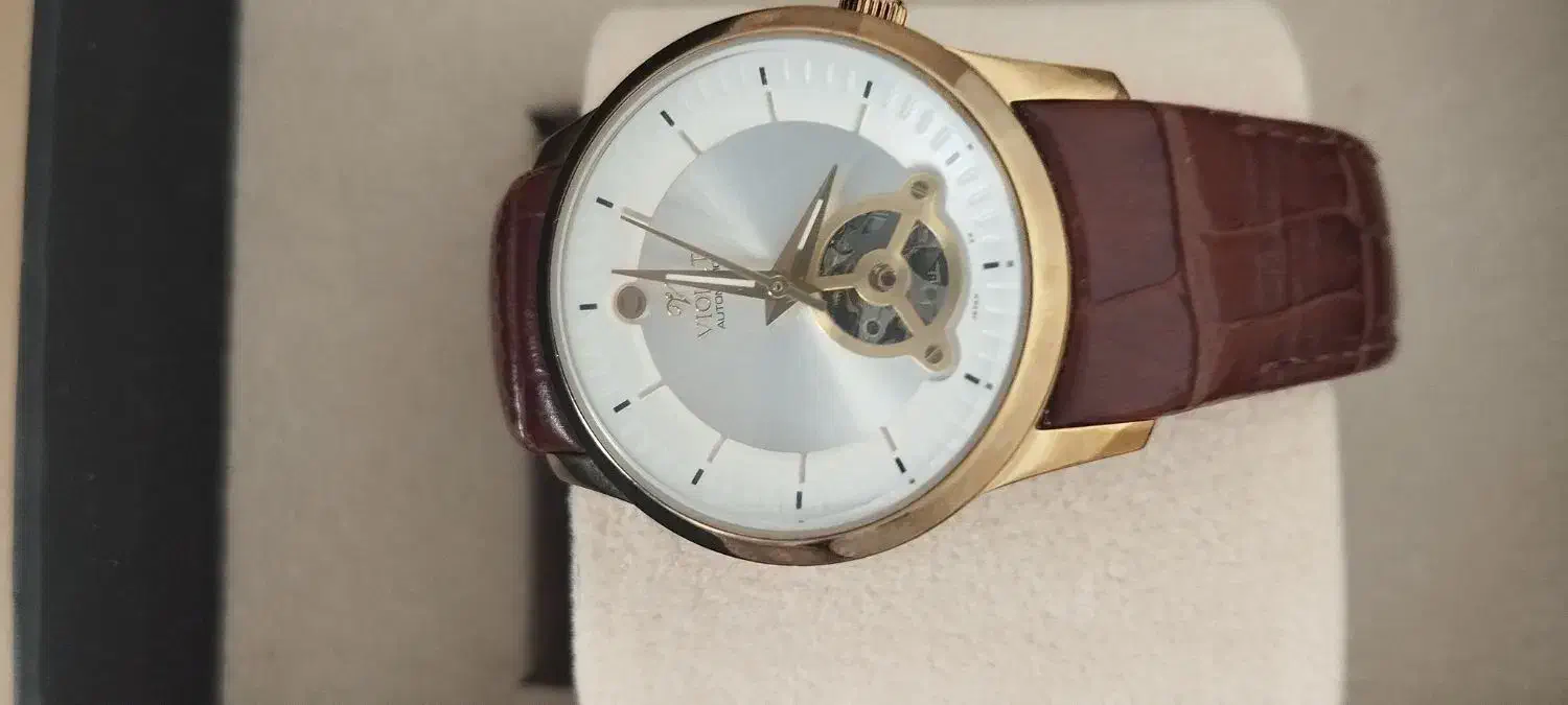 ساعت مچی|ساعت|سراب, |دیوار