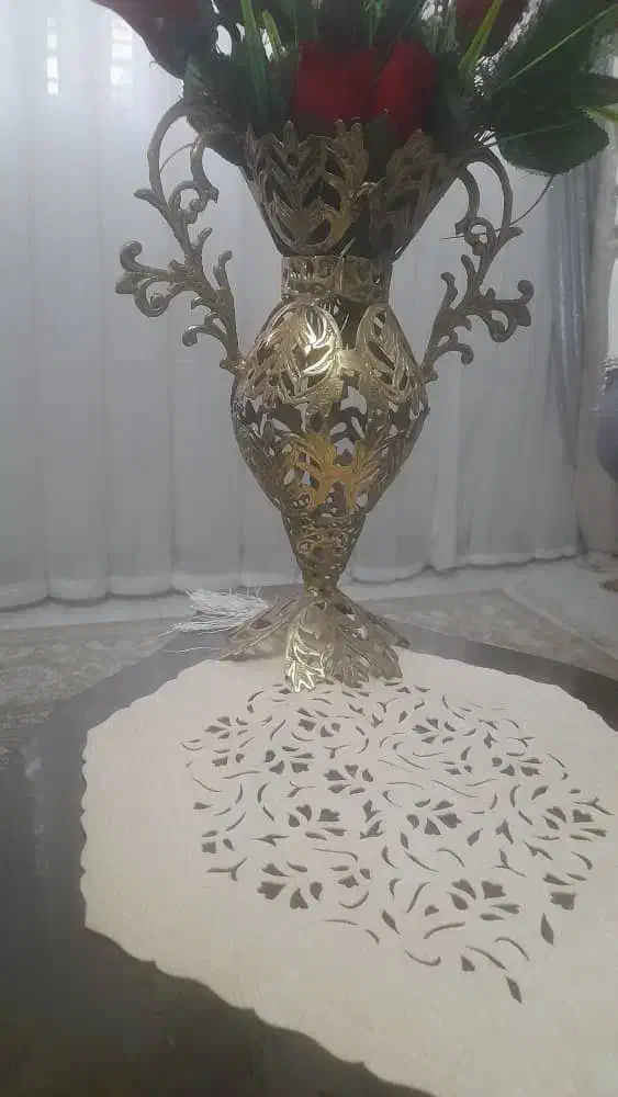 گلدان برنجی سنگین وزن|کلکسیون اشیاء عتیقه|رباط‌کریم, الارد|دیوار