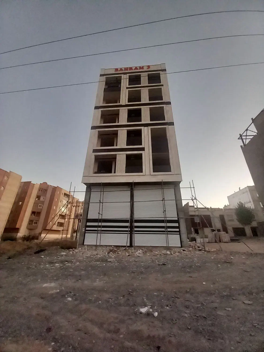 پیش فروش تک واحدی ۱۸۵ متری بر خیابان اندیشه|پیشفروش املاک|بروجرد, |دیوار