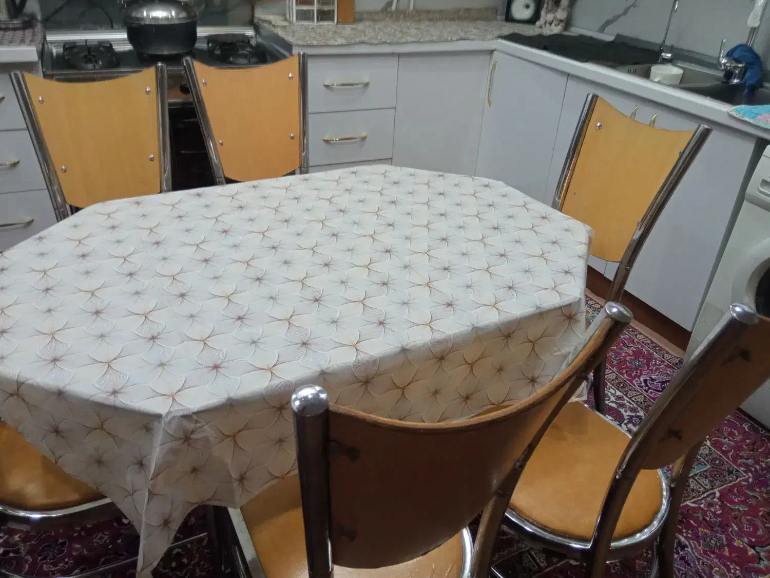 غذا خوری استیل|میز و صندلی غذاخوری|میانه, |دیوار