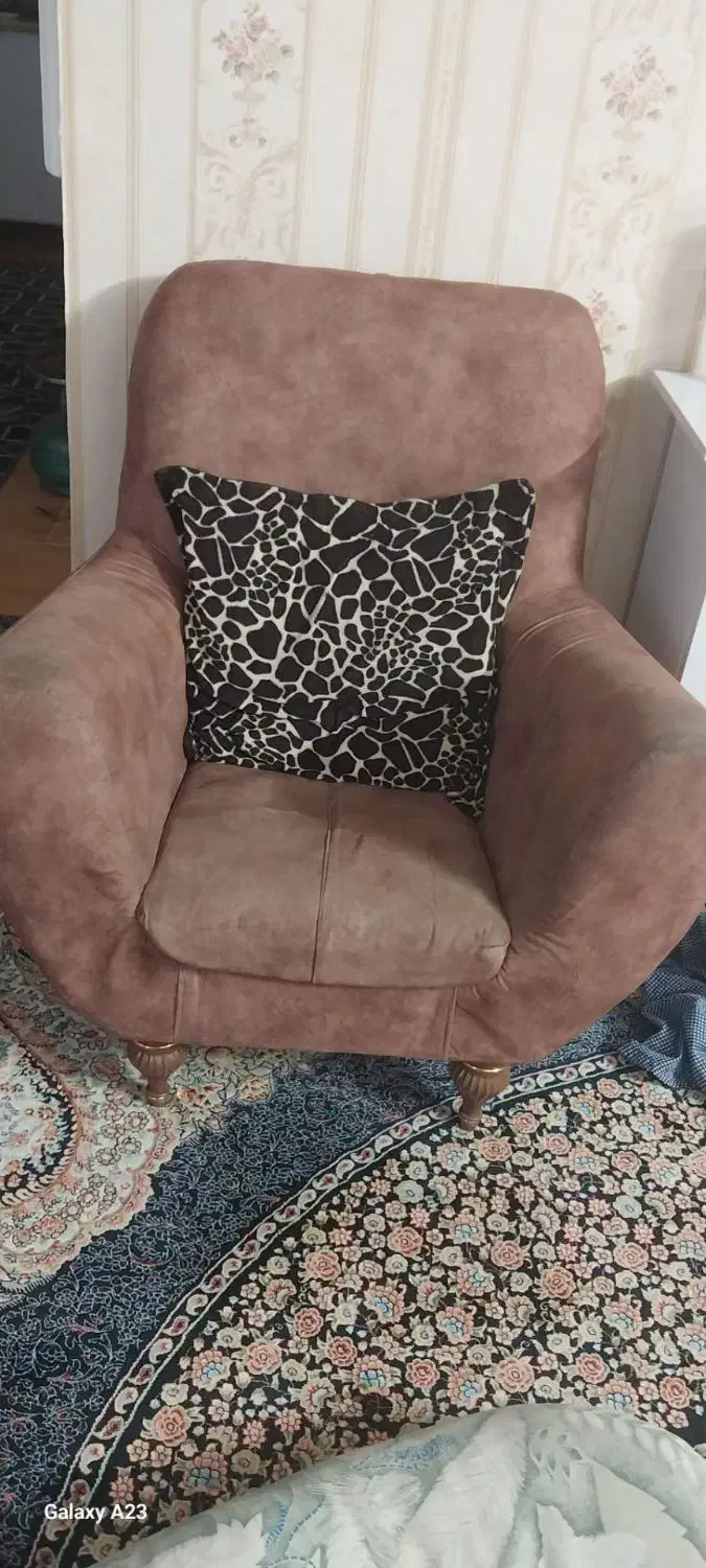 یک دست مبل 8نفر مدل چستر|مبلمان خانگی و میز عسلی|بروجرد, |دیوار