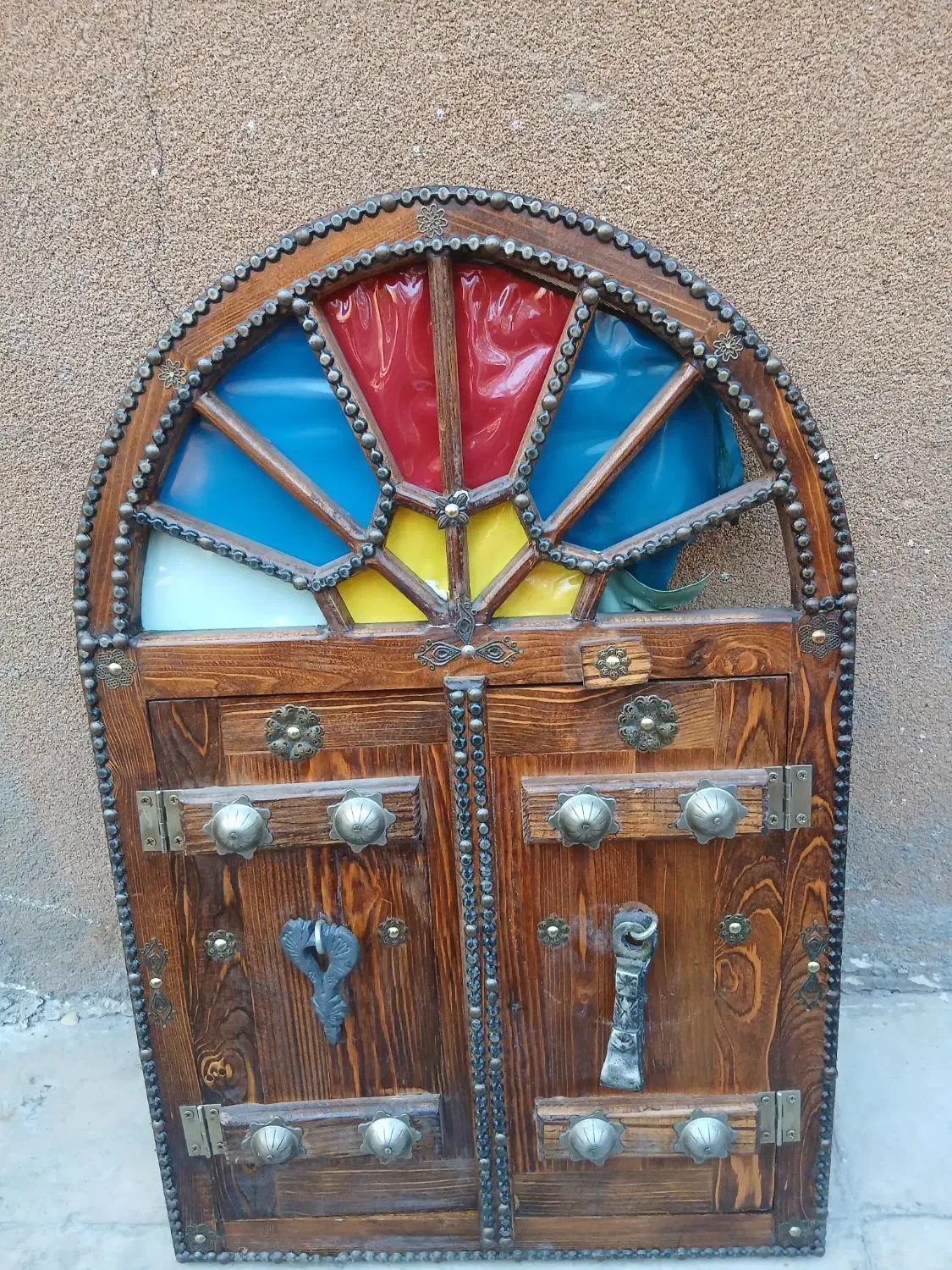 آینه قدیمی و عتیقه تزینی|کلکسیون اشیاء عتیقه|تهران, سردارجنگل|دیوار