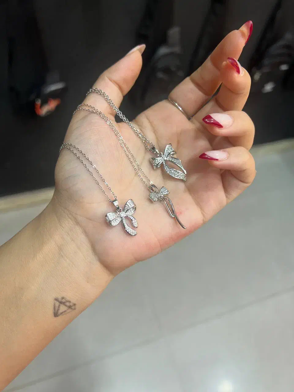 زیورآلات|بدلیجات|تالش, هشتپر|دیوار