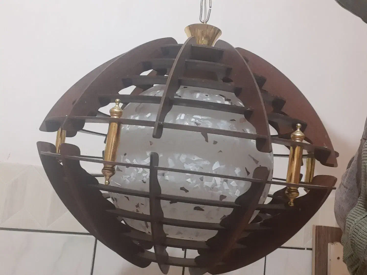 لوستر|لوستر و چراغ آویز|شهرکرد, |دیوار