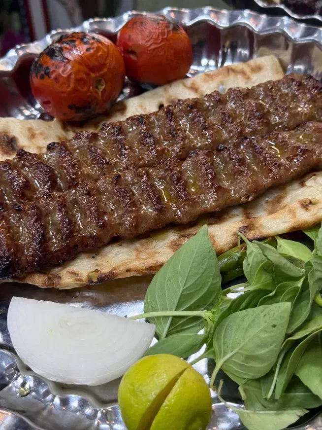 نیرو جوان جهت سالن کاری|استخدام خدمات فروشگاه و رستوران|رباطکریم, رباطکریم|دیوار