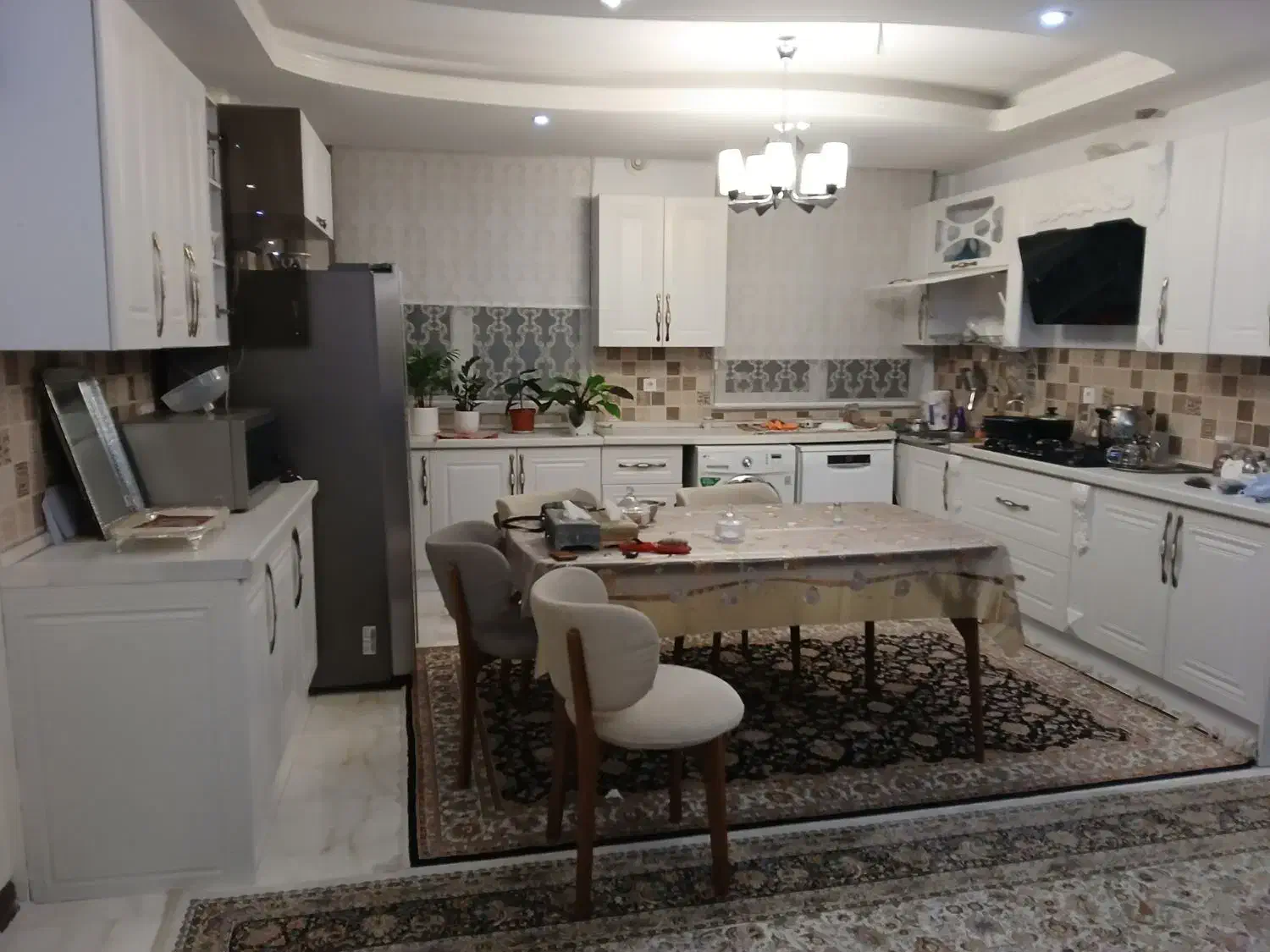 105متر /2خواب /الزهرا /مشاور زمانی/