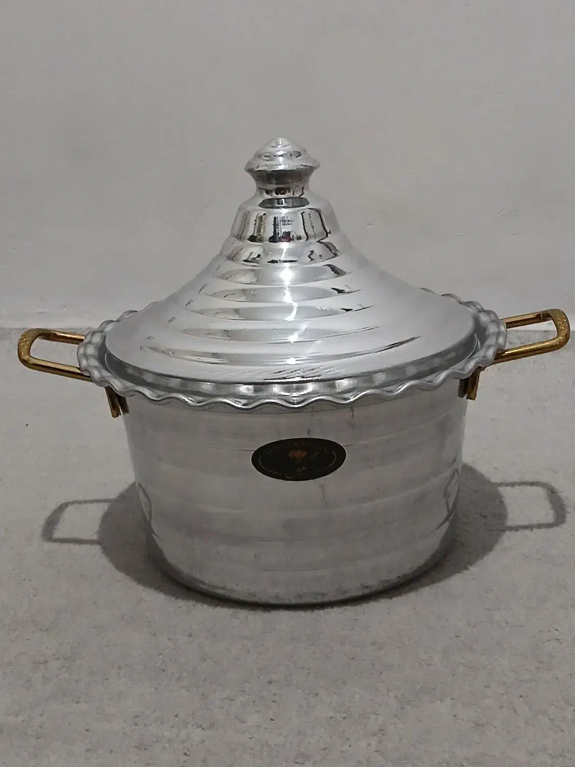 قابلمه|ظروف پخت‌وپز|الوند, |دیوار