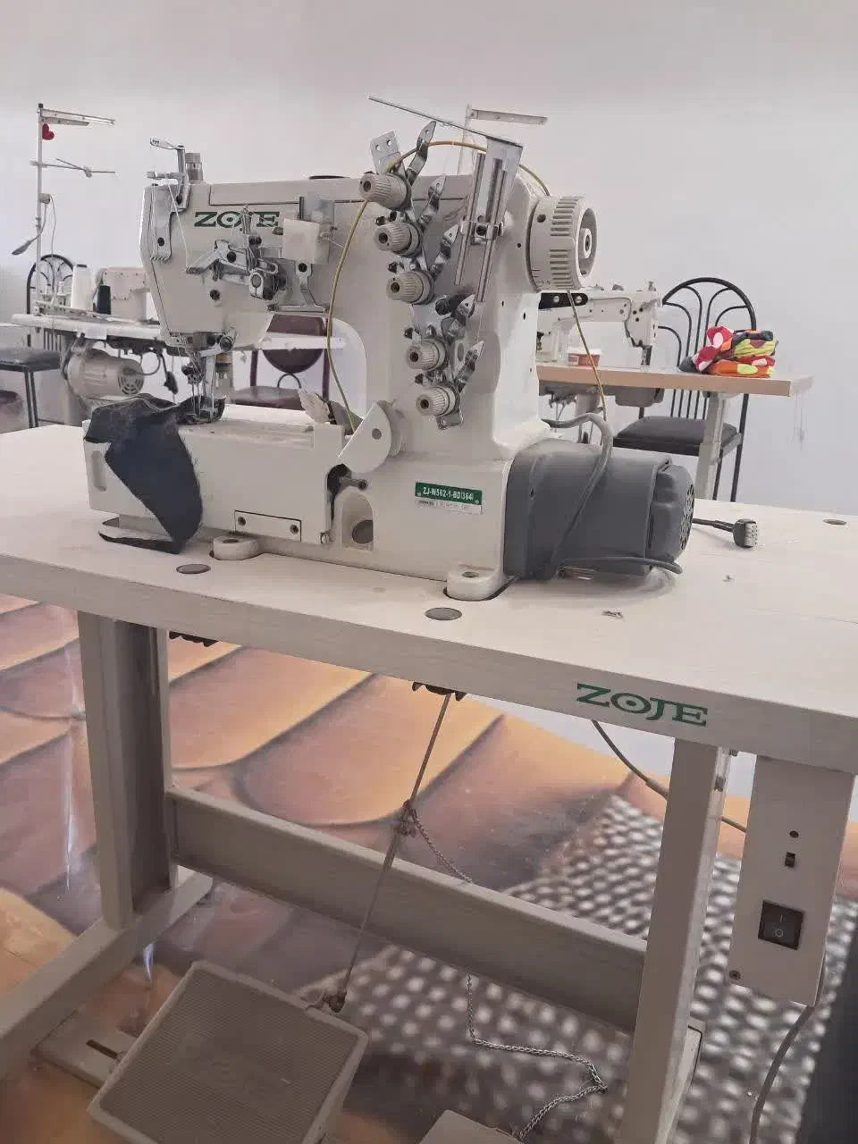 چرخ خیاطی|چرخ خیاطی و ریسندگی|یزد, |دیوار