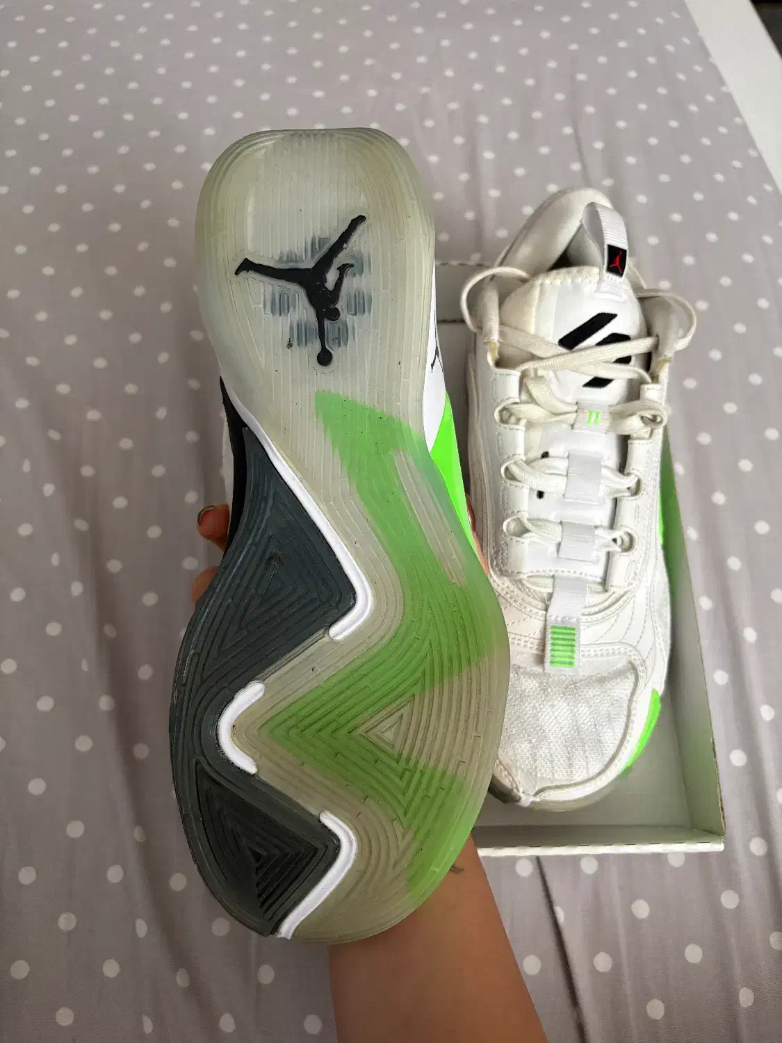 کتونی وزرشی   اورجینال|کیف، کفش، کمربند|رشت, گلسار|دیوار