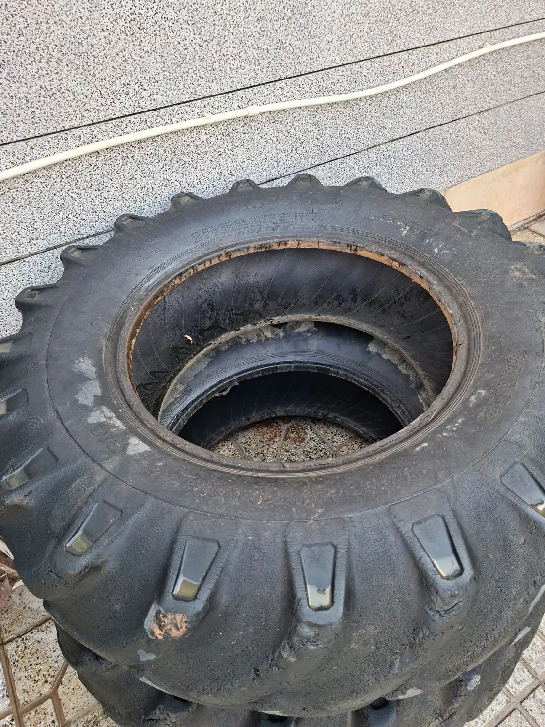 ۲ حلقه تایر تراکتور|قطعات یدکی و لوازم جانبی|کوهدشت, |دیوار