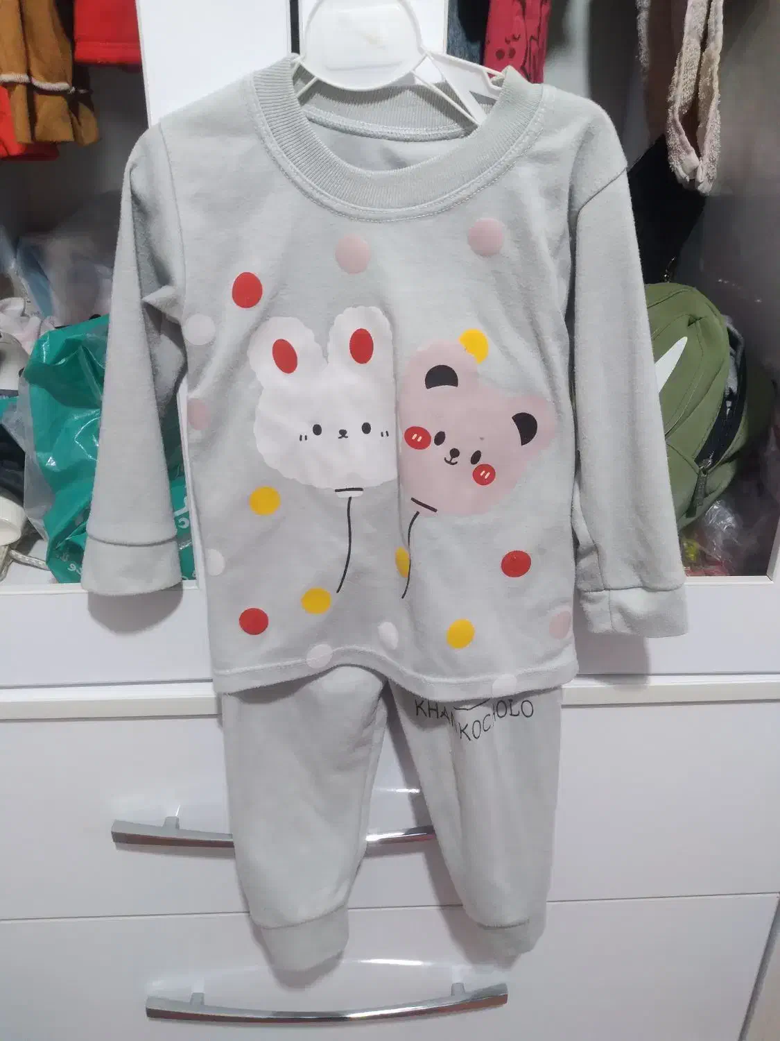 لباس تو خونه ای و بیرونی وکفش نو و تمیز دستی ۱۰۰|کفش و لباس بچه|اسفراین, |دیوار