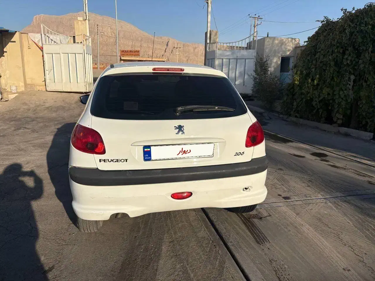 پژو206 تیپ2 مدل98 بدون رنگ|خودرو سواری و وانت|اصفهان, قلعه جوم|دیوار