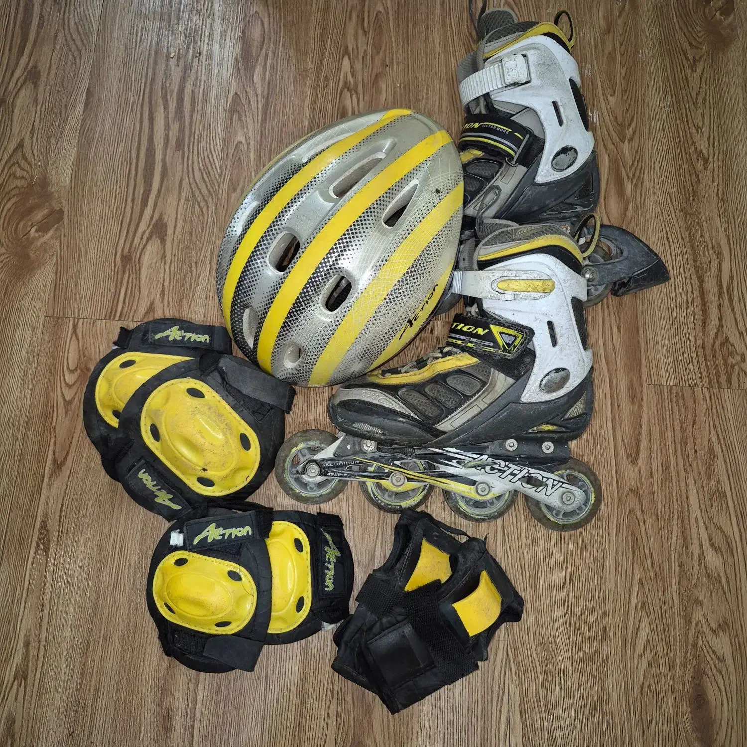 اسکیت اکشن (action)|دوچرخه، اسکیت، اسکوتر|فولادشهر, B4|دیوار