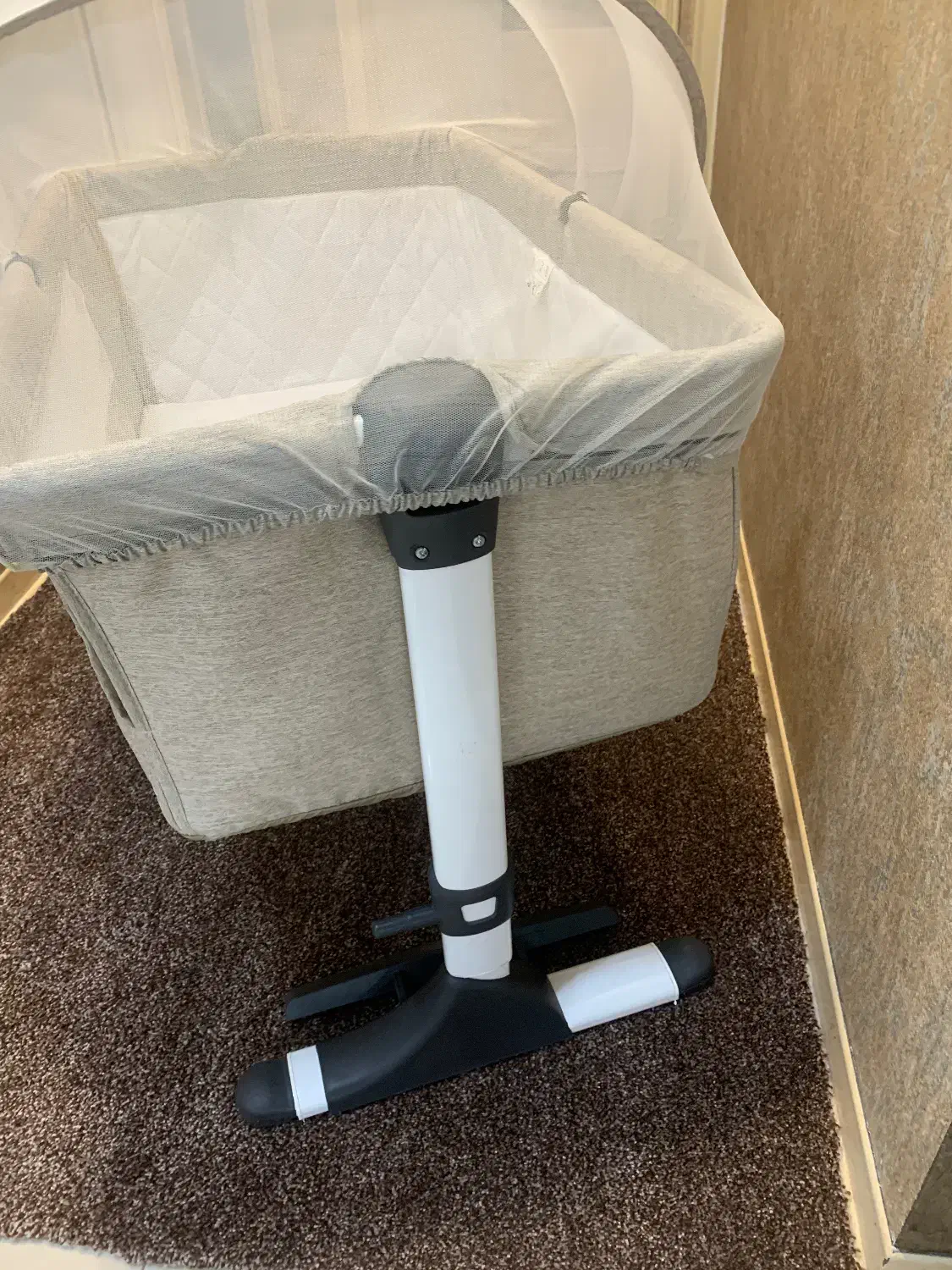 فوری.گهواره یا کنارتختی|تخت و صندلی بچه|بابل, |دیوار