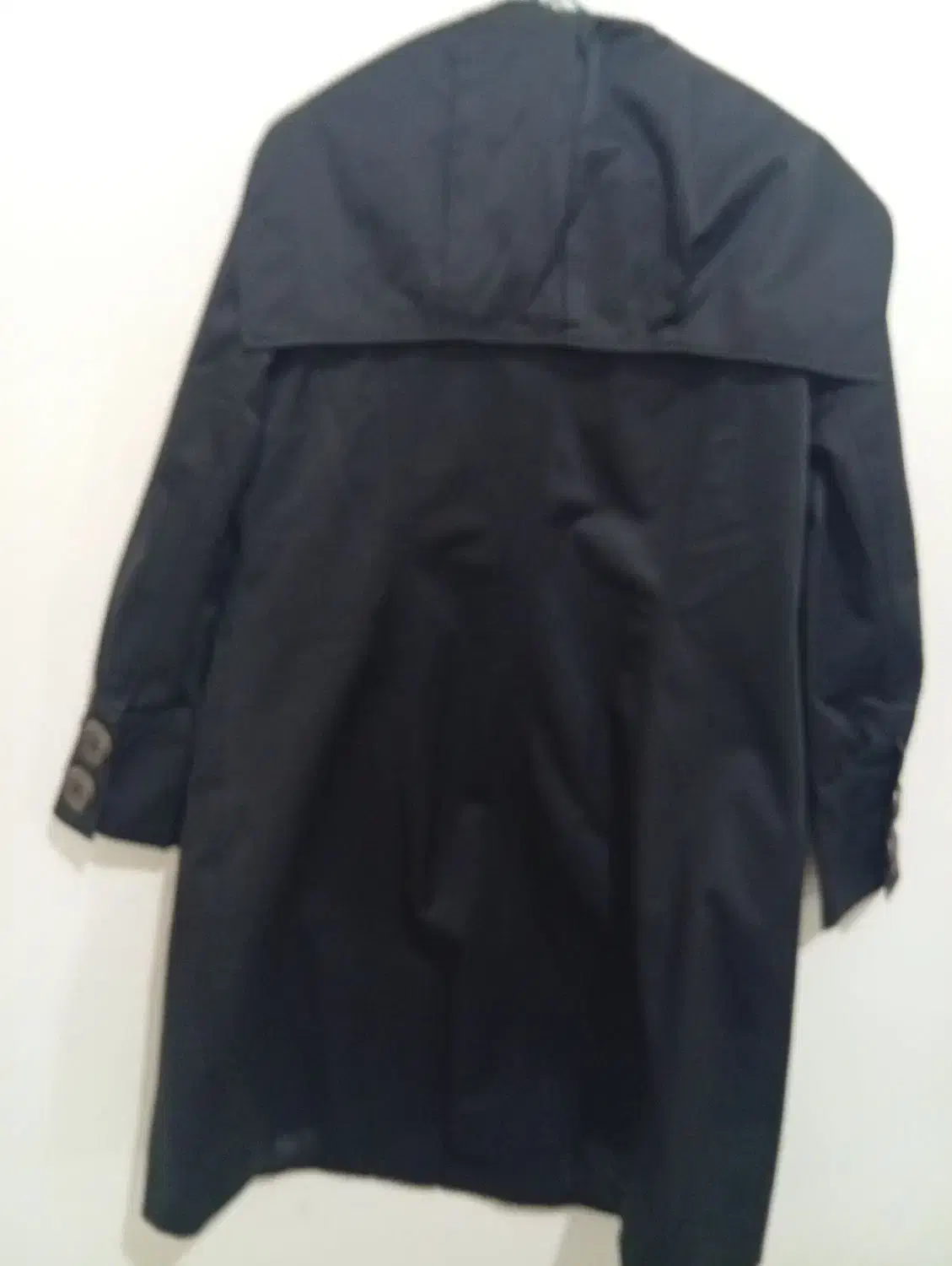 دوتا بارانی  شیک سایز ۴۴ تا ۴۸ هر دوتا فقط ۶۰۰|لباس|کرمانشاه, |دیوار