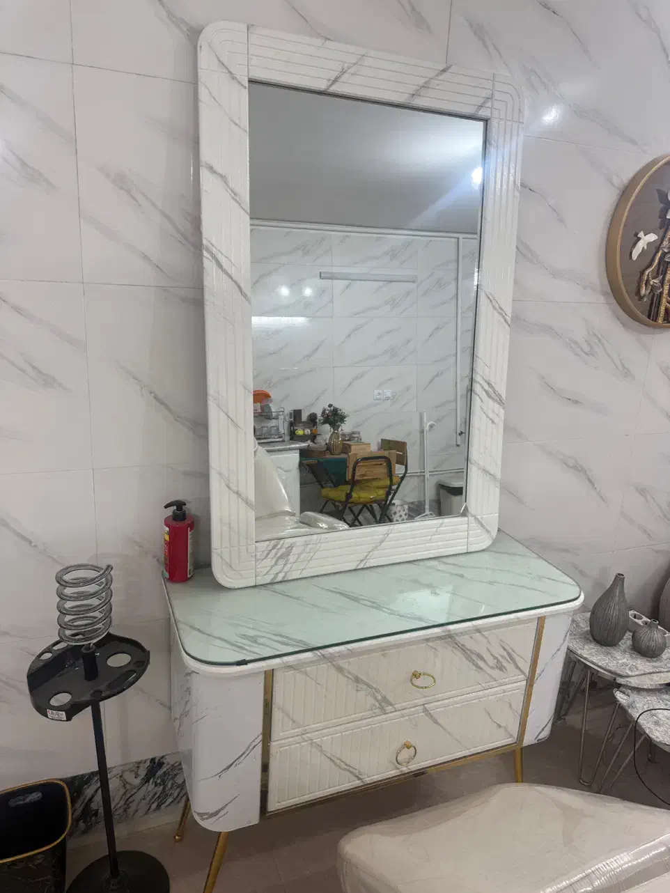 فروش لوازم ارایشگاه به قیمت عالی|آرایشگاه و سالن‌های زیبایی|خمینی‌شهر, |دیوار