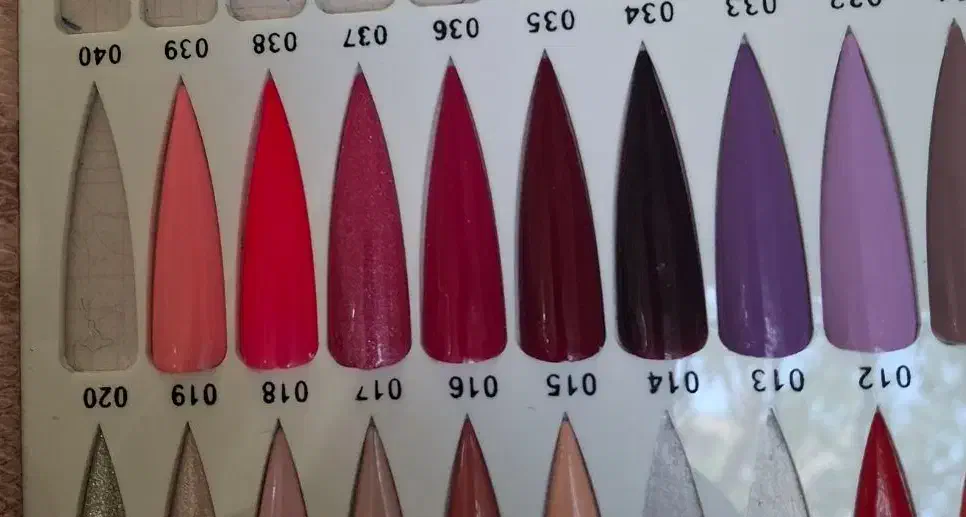 کاشت ناخن حرفه ای|خدمات آرایشگری و زیبایی|پرند, فاز ۵|دیوار