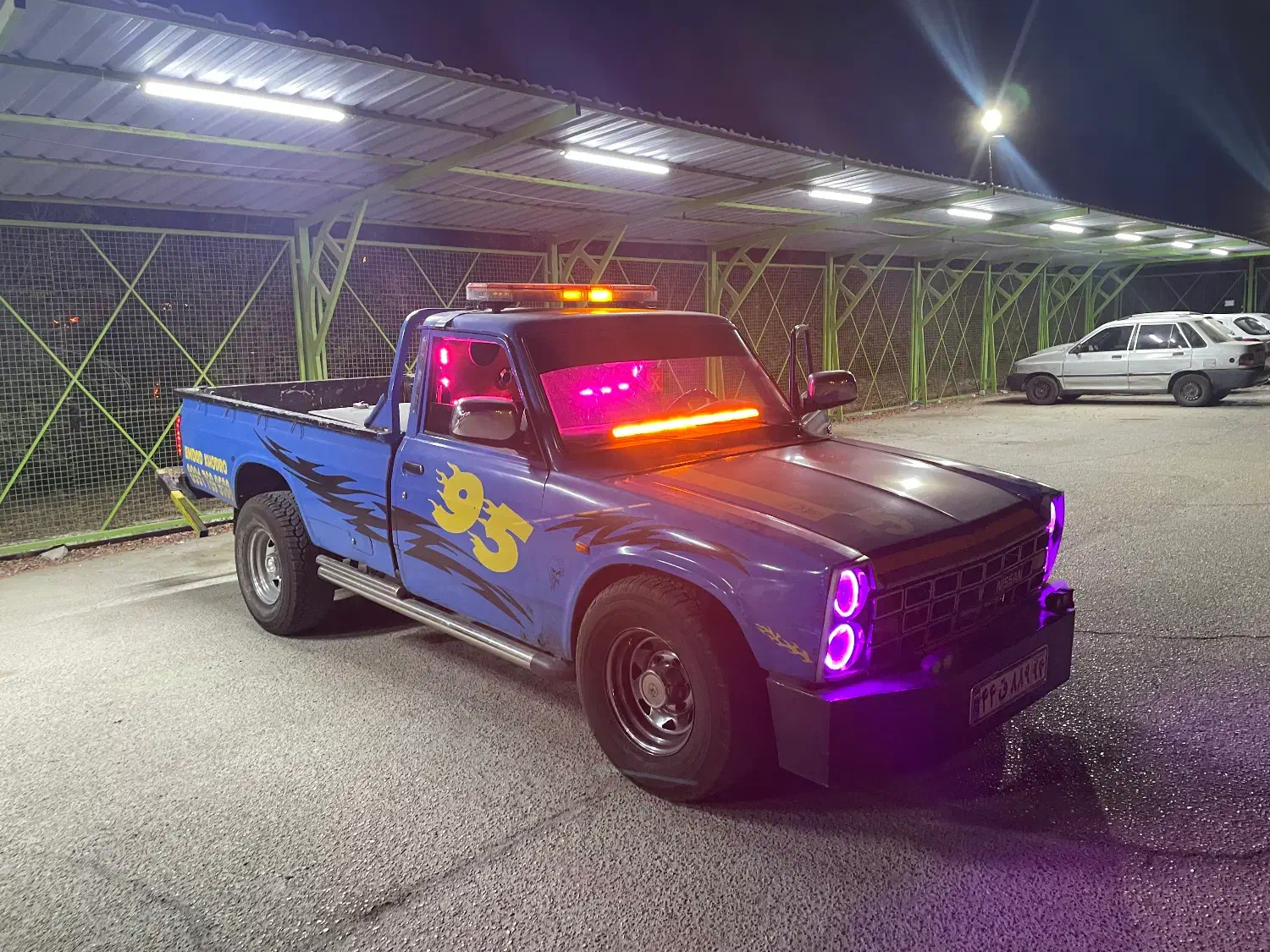 یدکش امدادخودرو یدک کش جرثقیل چرخگیر خودروبر|خدمات حمل و نقل|بندرعباس, |دیوار