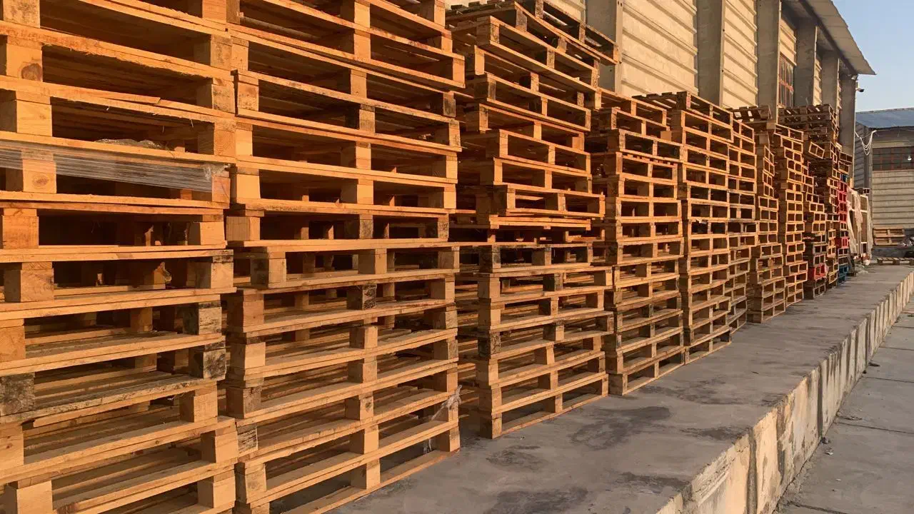 خریدوفروش انواع پالت چوبی و پلاستیکی|عمدهفروشی|زرندیه, |دیوار