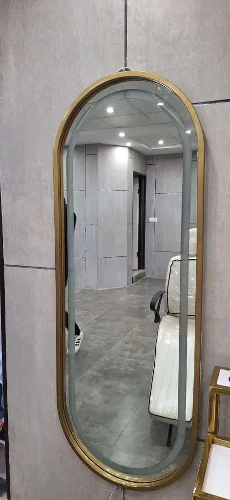 آینه قدی|آینه|بندر انزلی, مصلی|دیوار