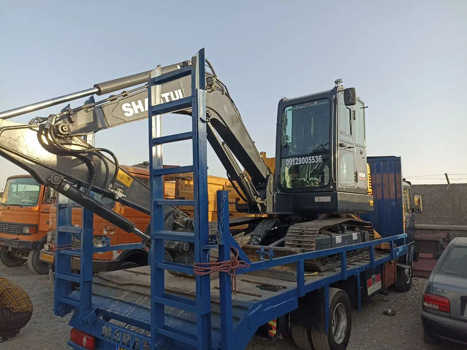 مینی بیل مکانیکی اجاره(فردیس کرج ماهدشت صفادشت) )|خدمات حمل و نقل|محمدشهر, شهرک چمران|دیوار