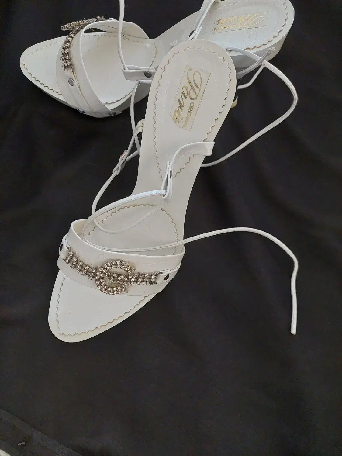 تعدادی کفش و صندل مجلسی و طبی|کیف، کفش، کمربند|اصفهان, شفق|دیوار