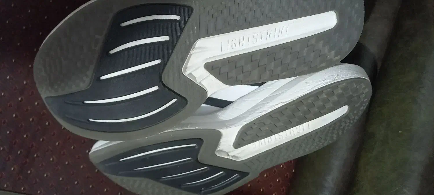 کتونی رانینگ اصلی سایز ۴۲|کیف، کفش، کمربند|همدان, |دیوار