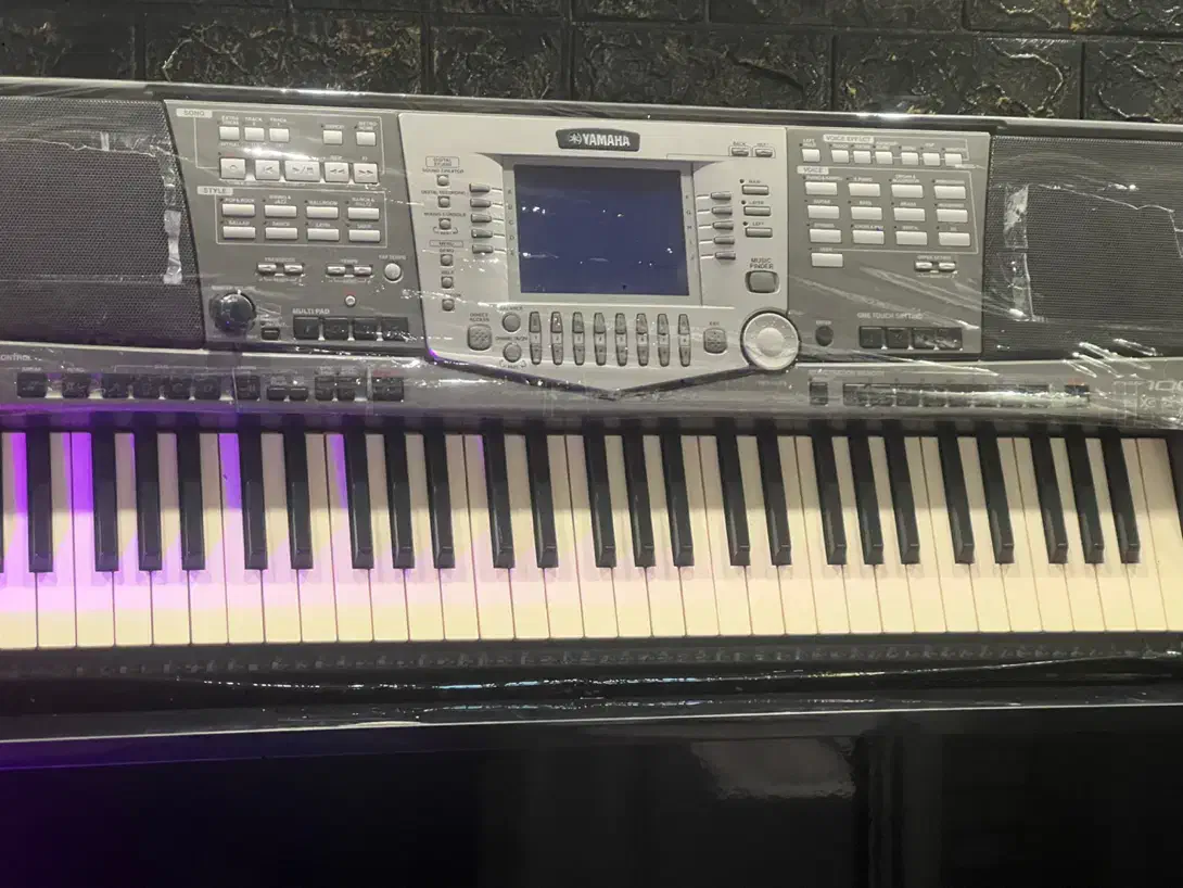 ارگ کیبورد یاماها ۱۰۰۰ مناسب آموزشی|پیانو، کیبورد، آکاردئون|رشت, استادسرا|دیوار