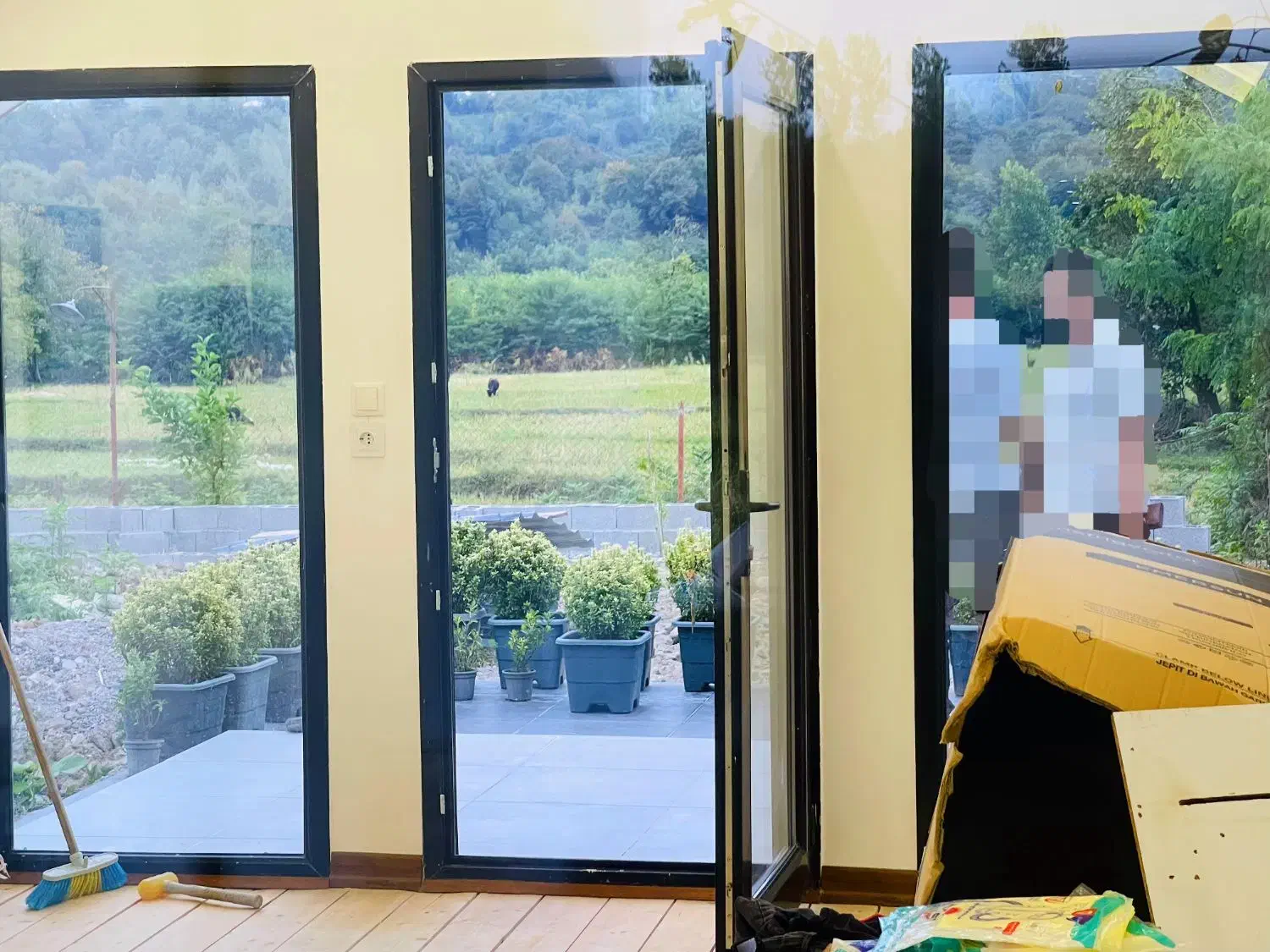 خانه ویلایی مدرن با ۲۵۰ متر زمین منظره جنگلی کوه|فروش خانه و ویلا|فومن, |دیوار