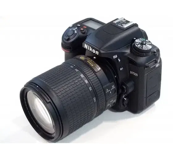 دوربین Nikon مدل D7500 - با لنز 18-140 میلی‌متری|دوربین عکاسی و فیلم‌برداری|بندر انزلی, جزیره|دیوار