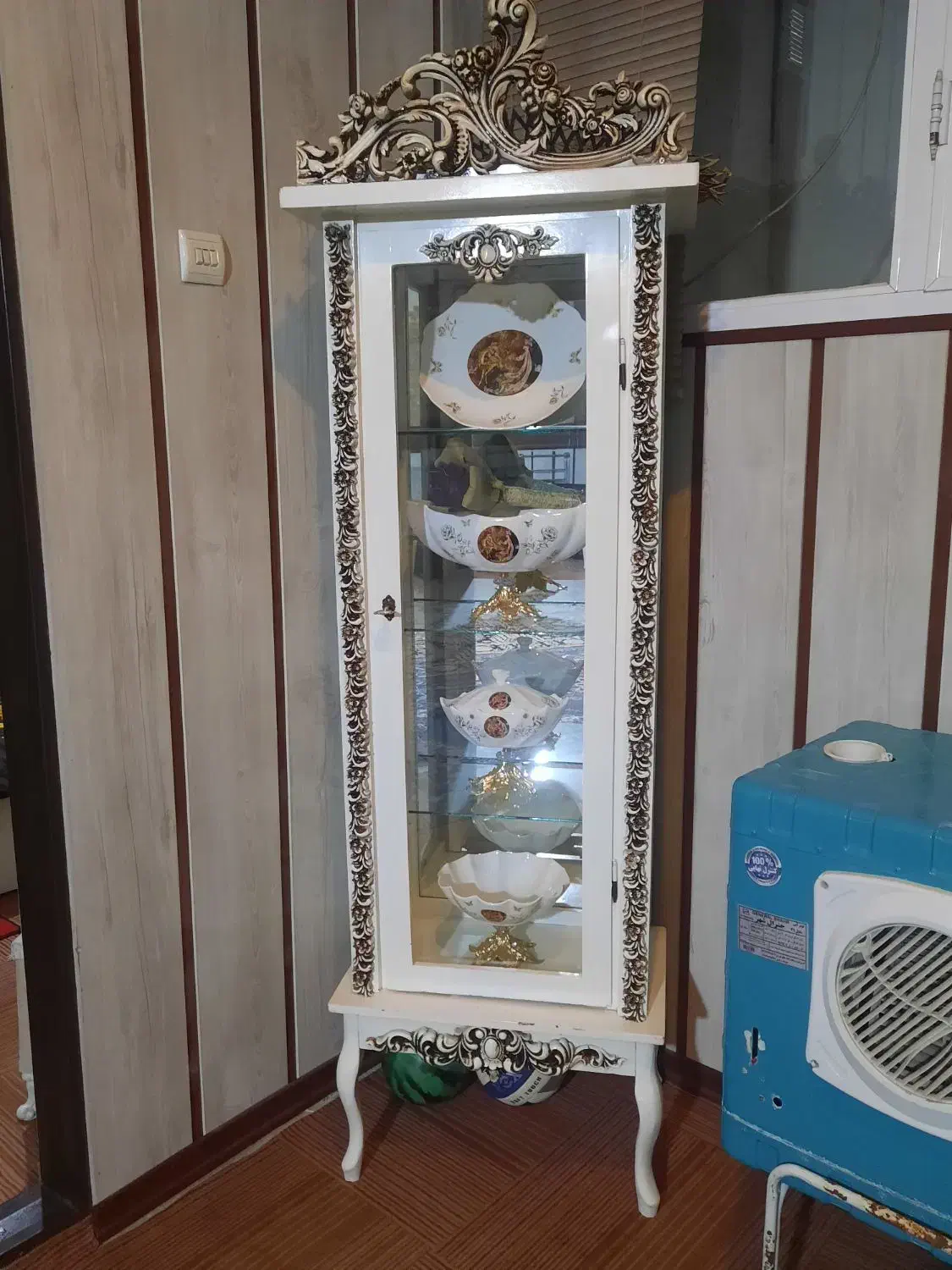 گنجه و ظروف داخلش|بوفه، ویترین، کنسول|مشهد, رسالت|دیوار