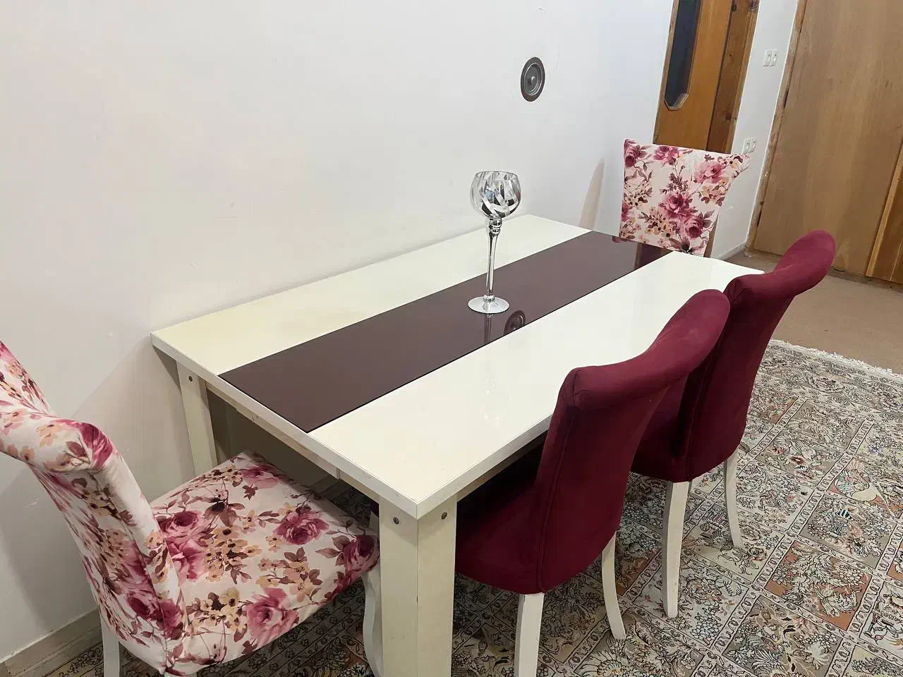 فروش مبل با جلو مبلی و میز ناهار خوری ۶ نفره|مبلمان خانگی و میز عسلی|بهشهر, |دیوار