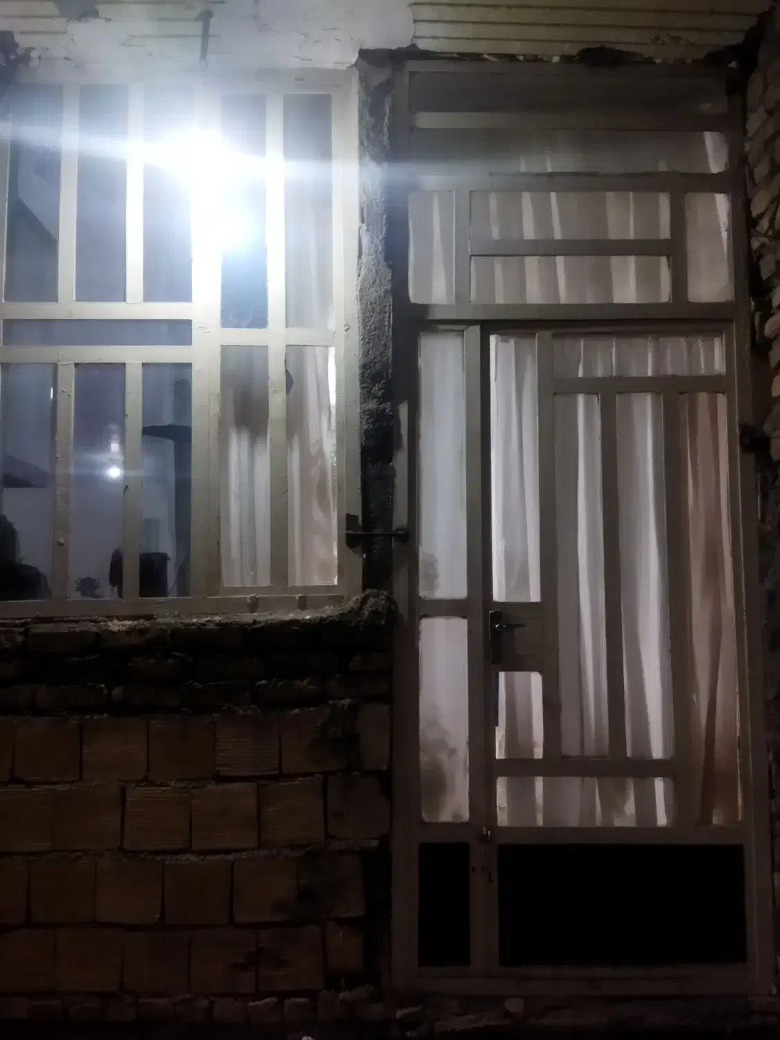 درب حال و پنجره دوتاباهم4/500|مصالح و تجهیزات ساختمان|خرمآباد, |دیوار