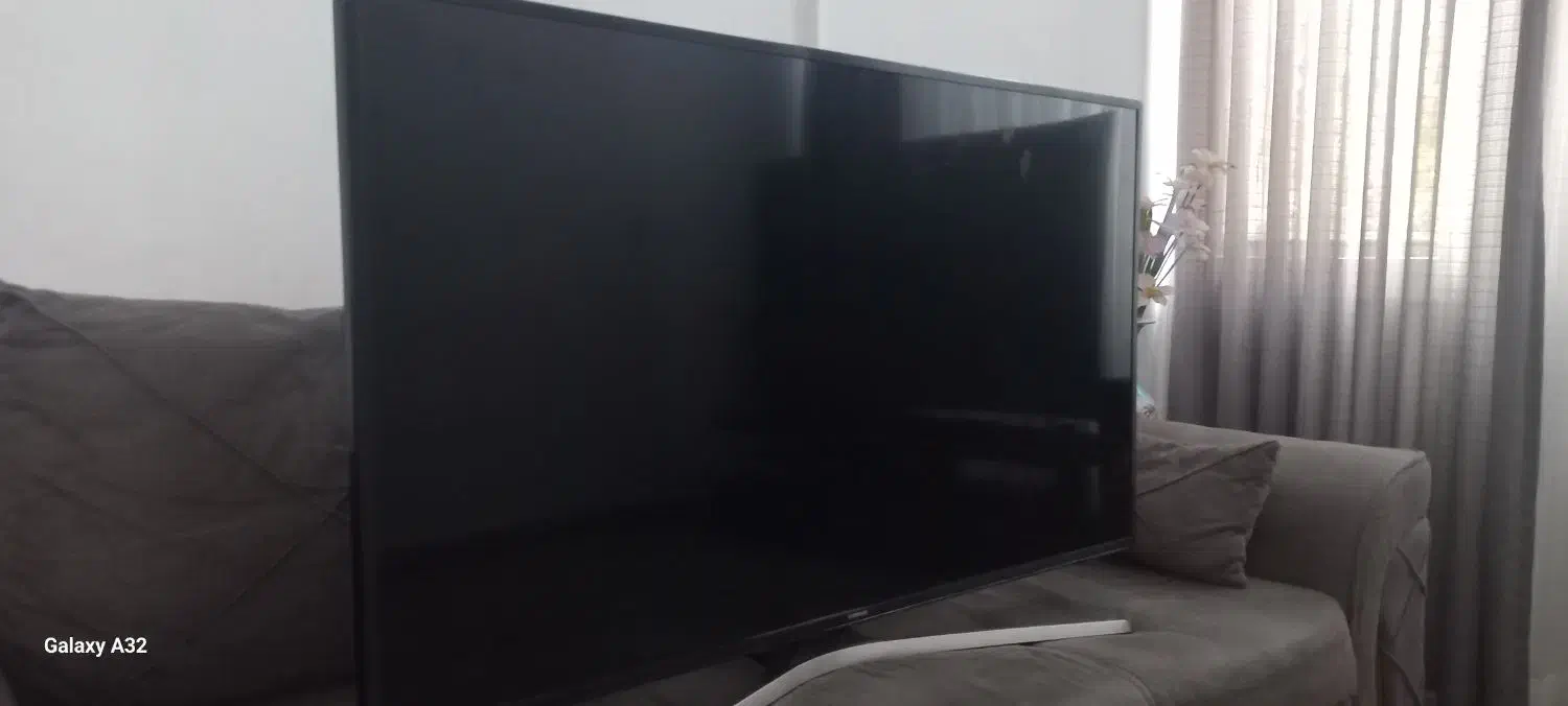 تلویزیون سامسونگ 50 اینچ پنل شکسته 3 میلیون|تلویزیون و پروژکتور|قزوین, |دیوار