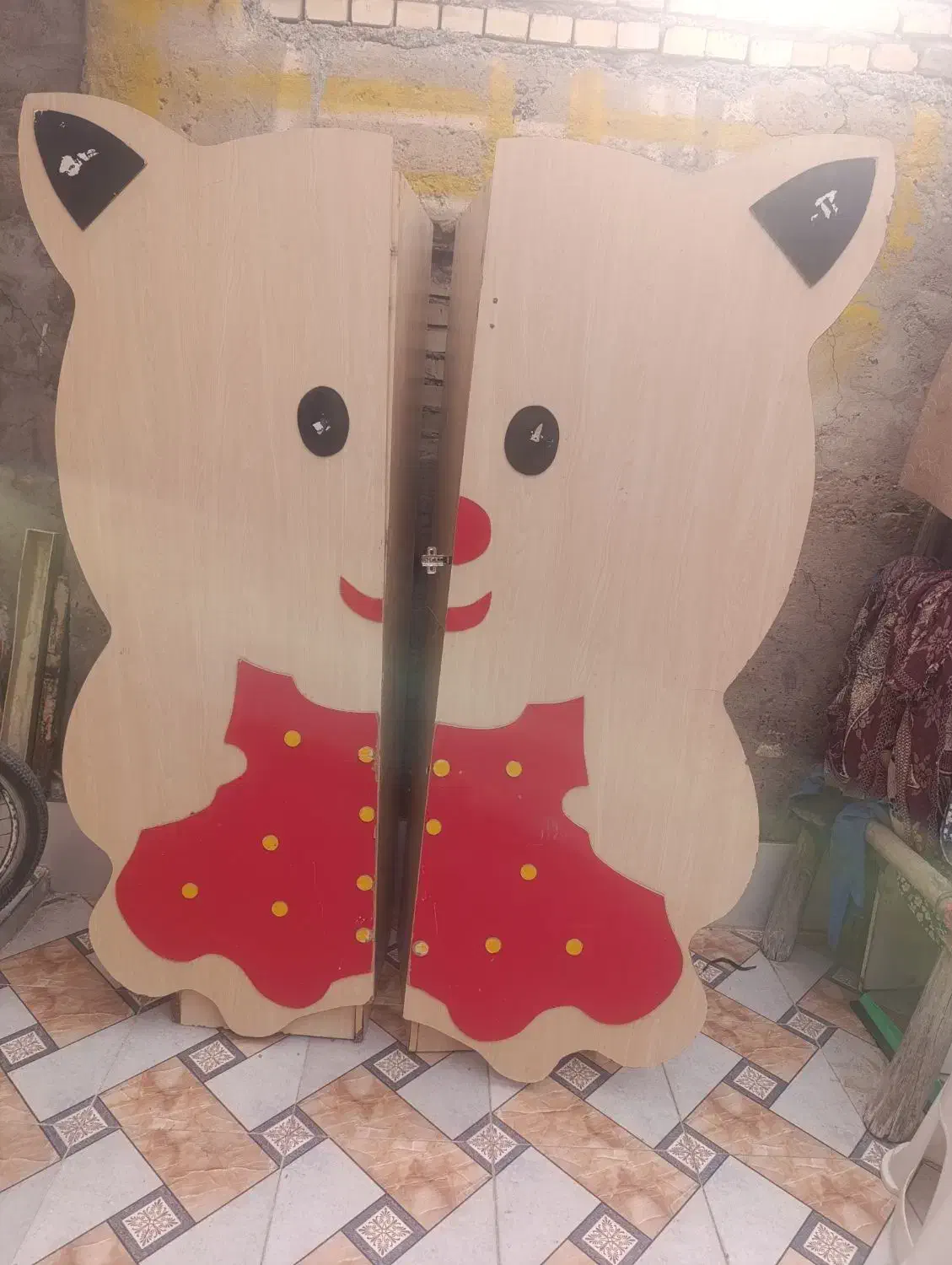 کمد|جاکفشی، کمد، دراور|سوسنگرد, |دیوار