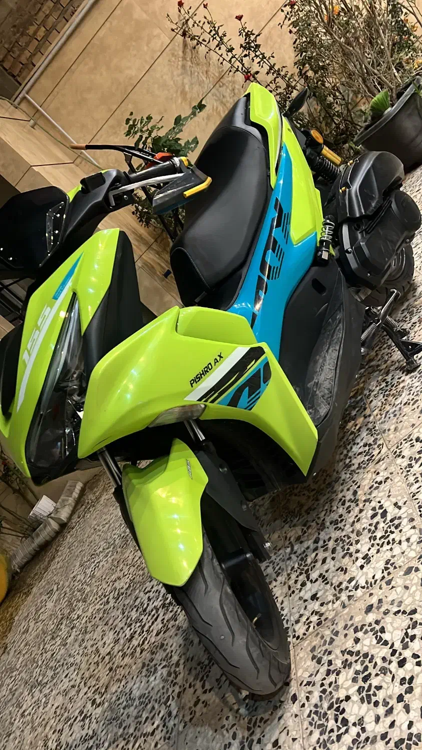 موتور سالم مدل۴۰۲ تمیز صند صفید|موتورسیکلت|گنبد کاووس, |دیوار