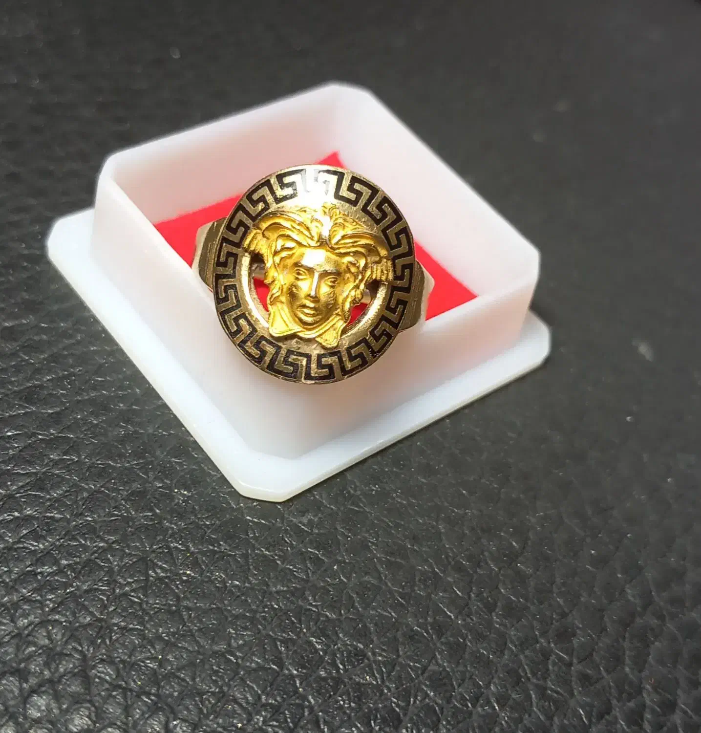 طلا تمیز و شیک ومحکم فقط۴٪|جواهرات|یزد, |دیوار