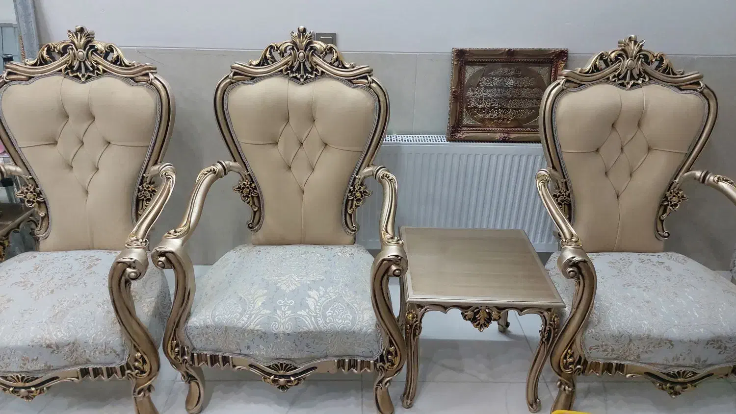 مبل سلطنتی|مبلمان خانگی و میز عسلی|زارچ, |دیوار