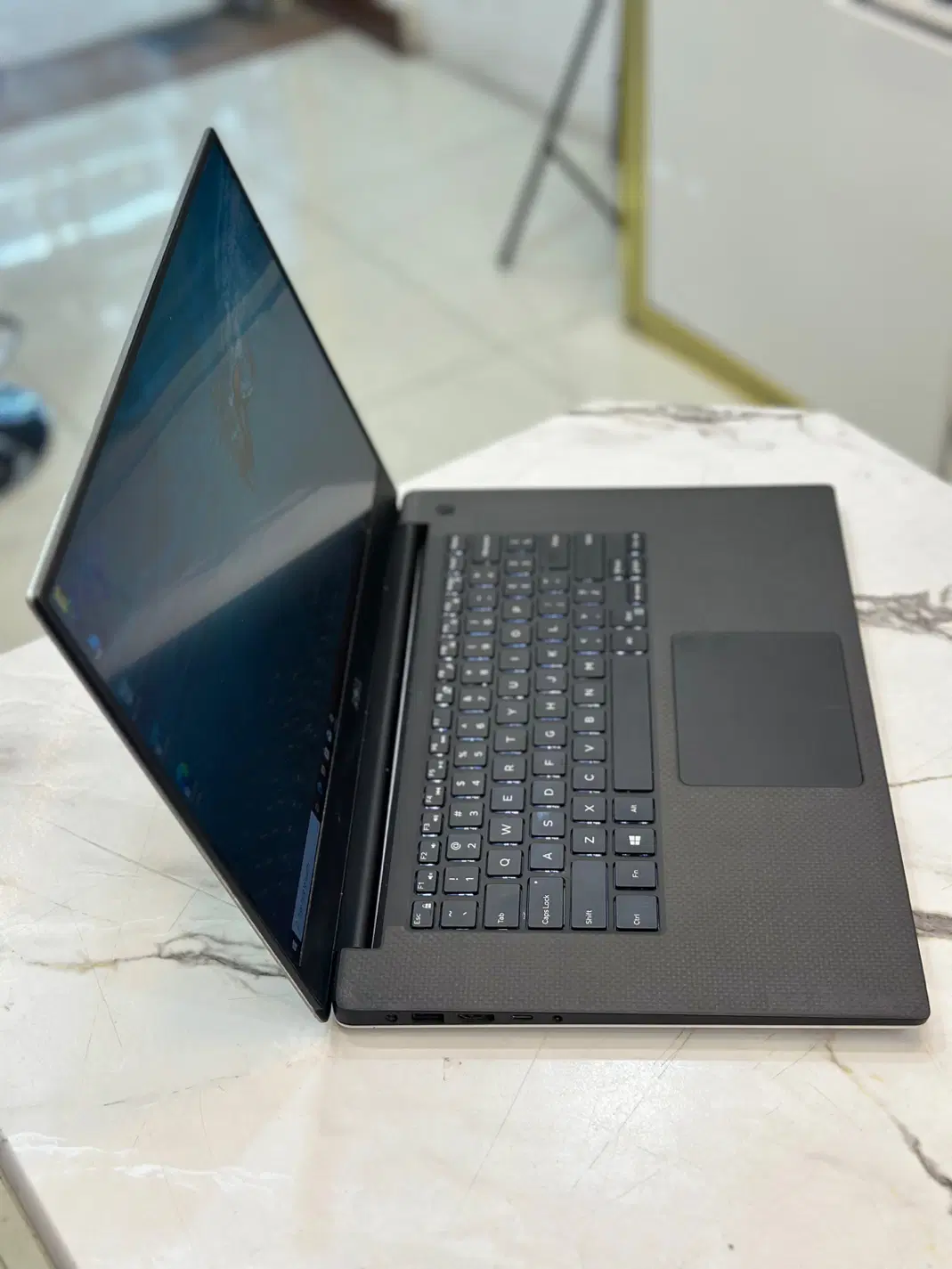 DELL XPS 9550|رایانه همراه|شیراز, ملاصدرا|دیوار