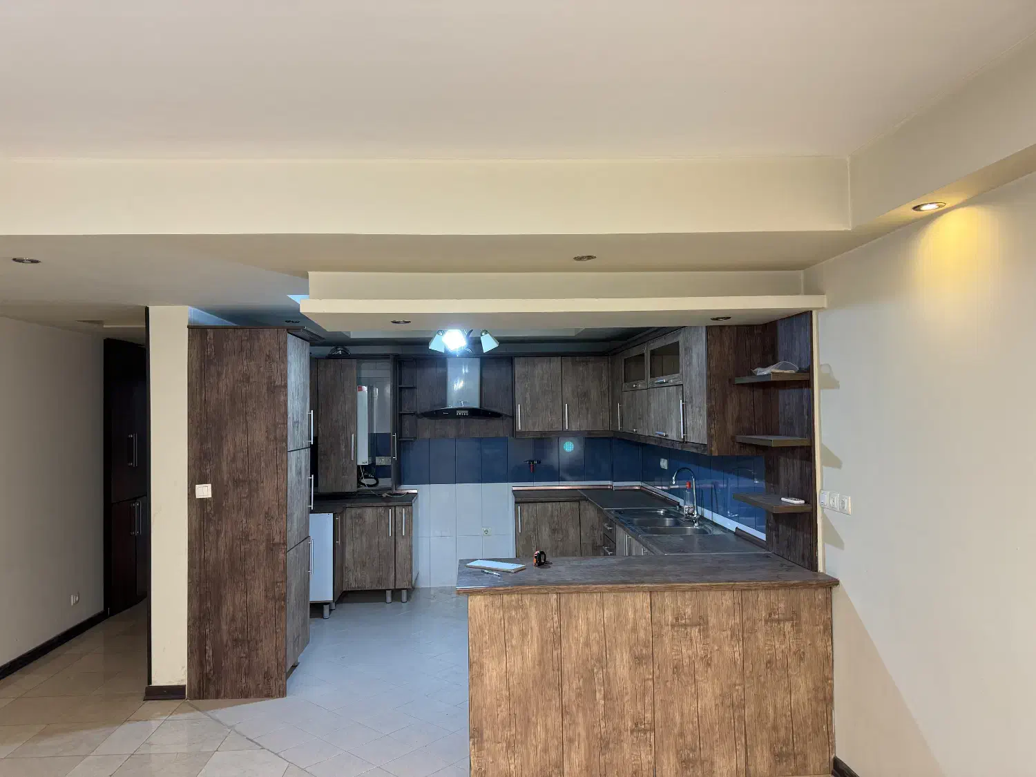 کابینت|آبچکان و نظمدهنده ظروف|شیراز, نیایش|دیوار