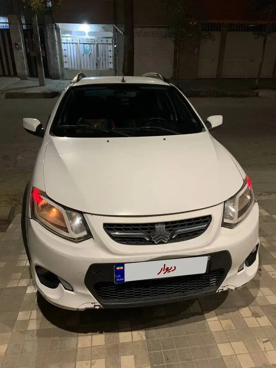 کویک R مدل ۹۸|خودرو سواری و وانت|مشهد, طلاب|دیوار