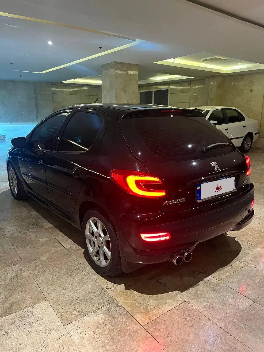 پژو ۲۰۷ دنده ای مدل ۱۳۹۸|خودرو سواری و وانت|تهران, سعادتآباد|دیوار