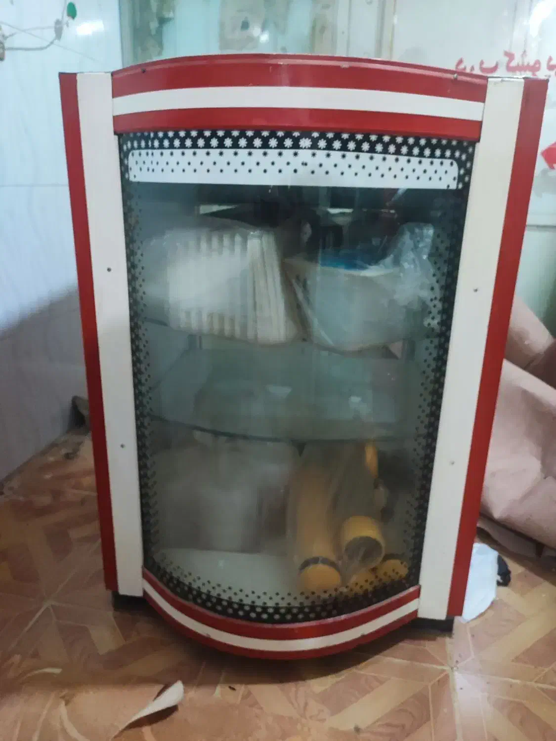 ویترین|فروشگاه و مغازه|ایوان, |دیوار