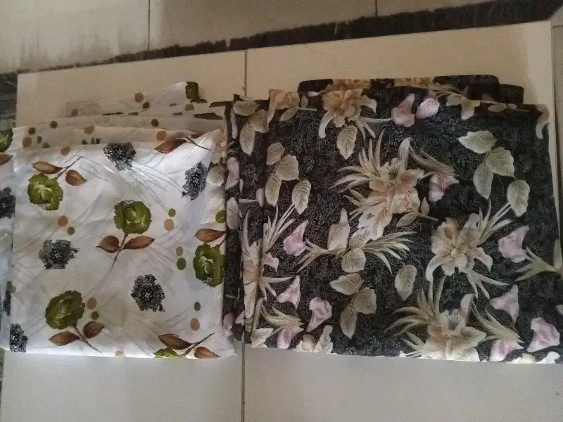 دو قواره پارچه جنس قدیم باکیفیت چادری و پیراهنی|لباس|کرج, گوهردشت|دیوار