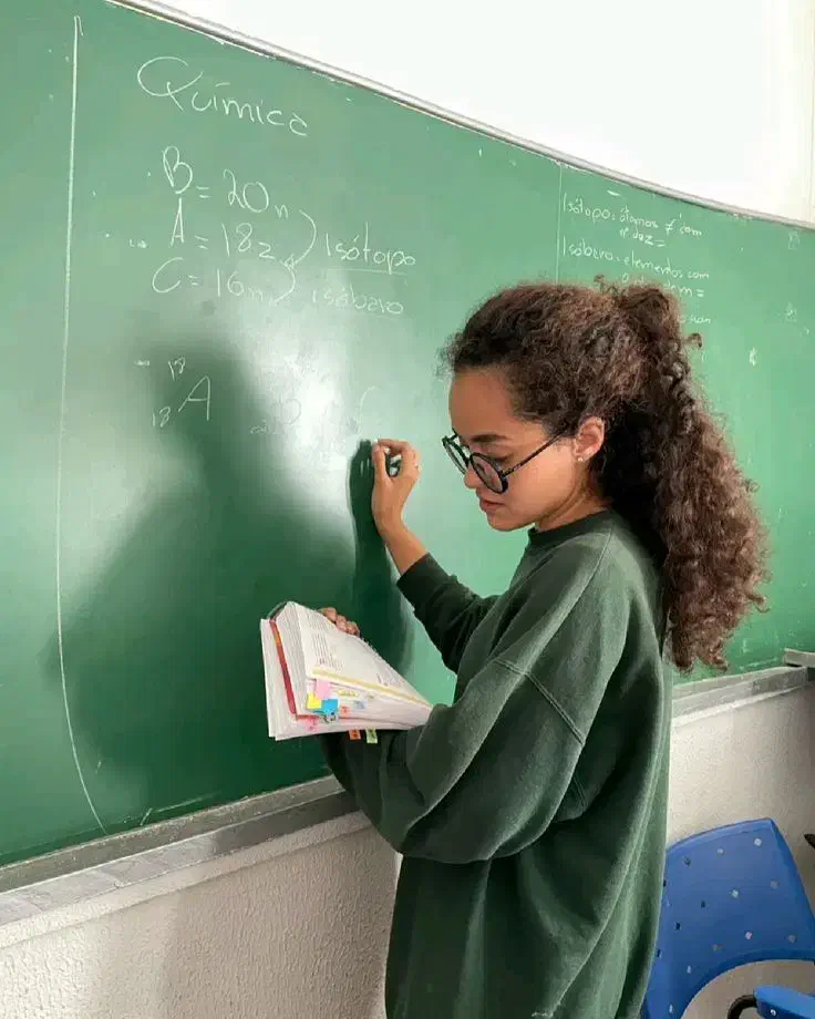 دبیر دروس دوره دوم متوسطه دوم|خدمات آموزشی|شیراز, شهرک برق|دیوار