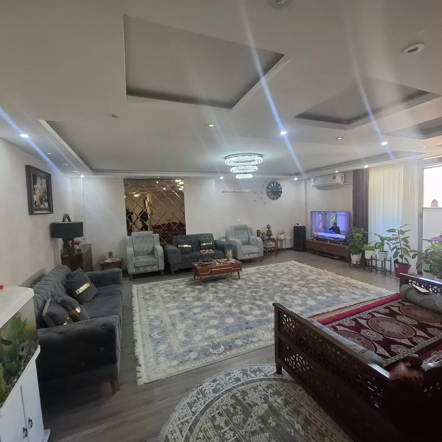 فروش آپارتمان ارتشی، شیک و به روز|فروش آپارتمان|شهرضا, |دیوار