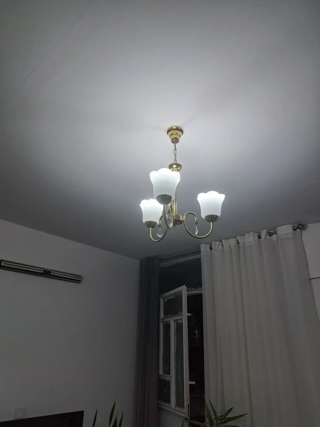 لوستر سه شاخه|لوستر و چراغ آویز|ساوه, |دیوار