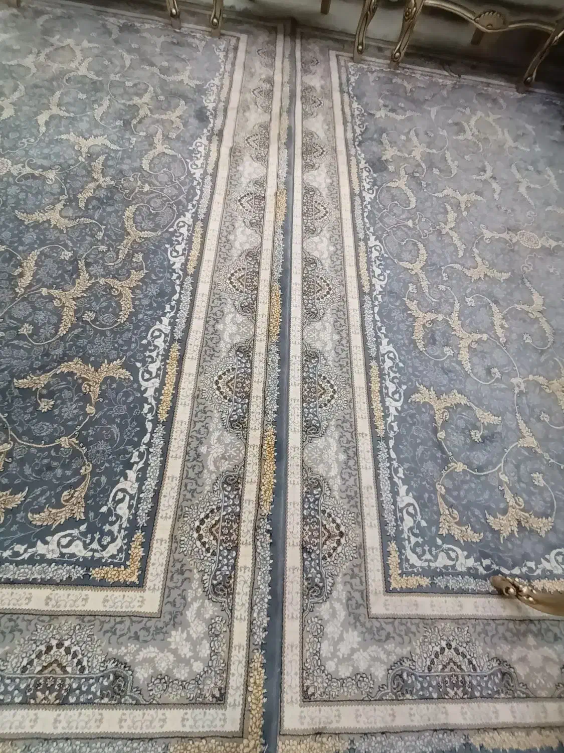 فرشی جذاب وبه روز رنگ طوسی در حد نو|فرش|همدان, |دیوار