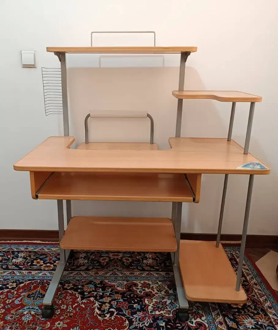 فروش یک عدد میز کامپیوتر|میز تحریر و کامپیوتر|کرمان, |دیوار